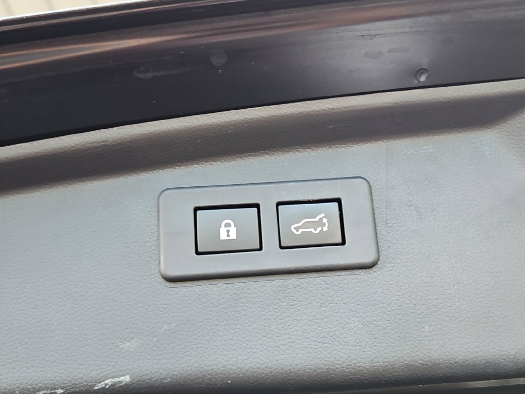 Used 2020 Subaru Outback Touring XT AWD/4WD image 34