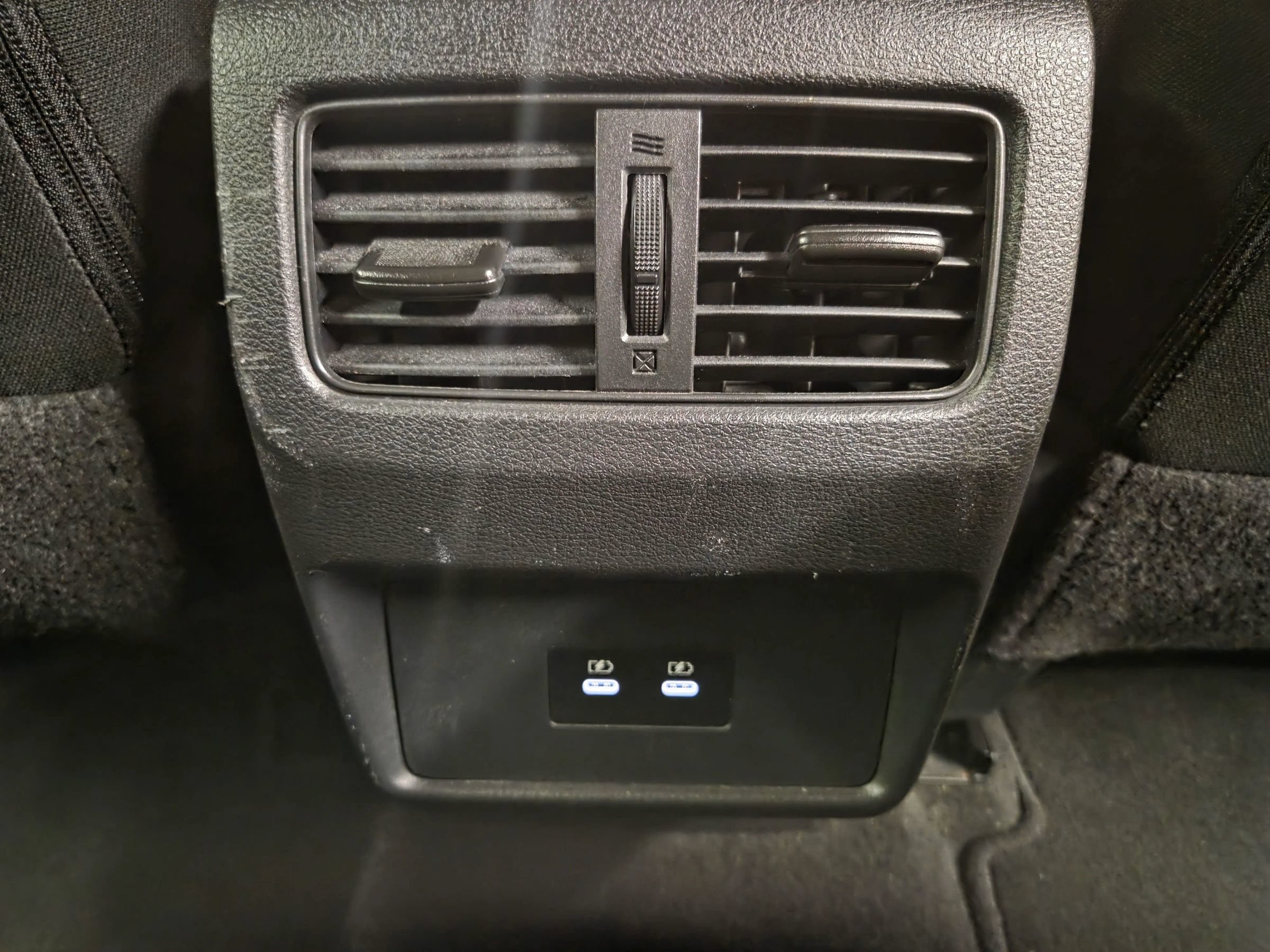 Used 2025 Nissan Rogue SV FWD image 32