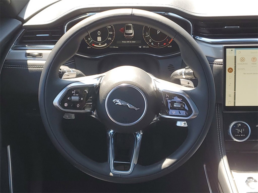 New 2025 Jaguar F-PACE R-Dynamic S image 29