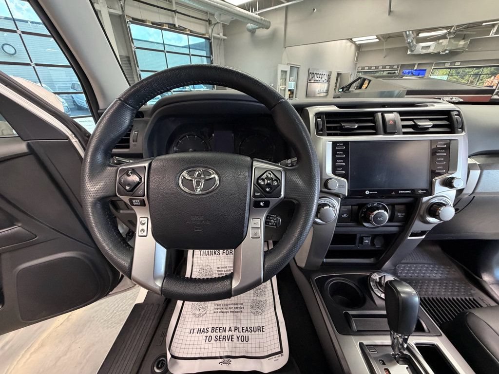 Used 2022 Toyota 4Runner SR5 Premium w/ Moonroof Package AWD/4WD image 13
