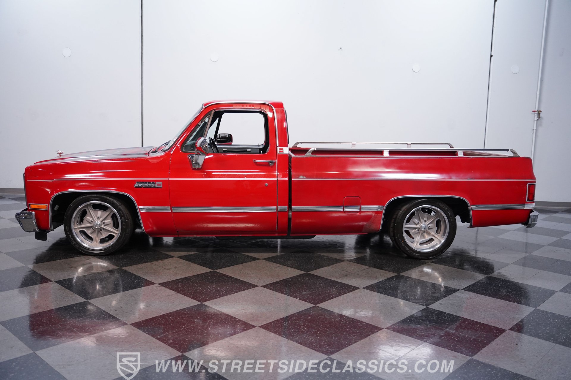 Used 1987 GMC Sierra 1500 2WD Regular Cab image 2