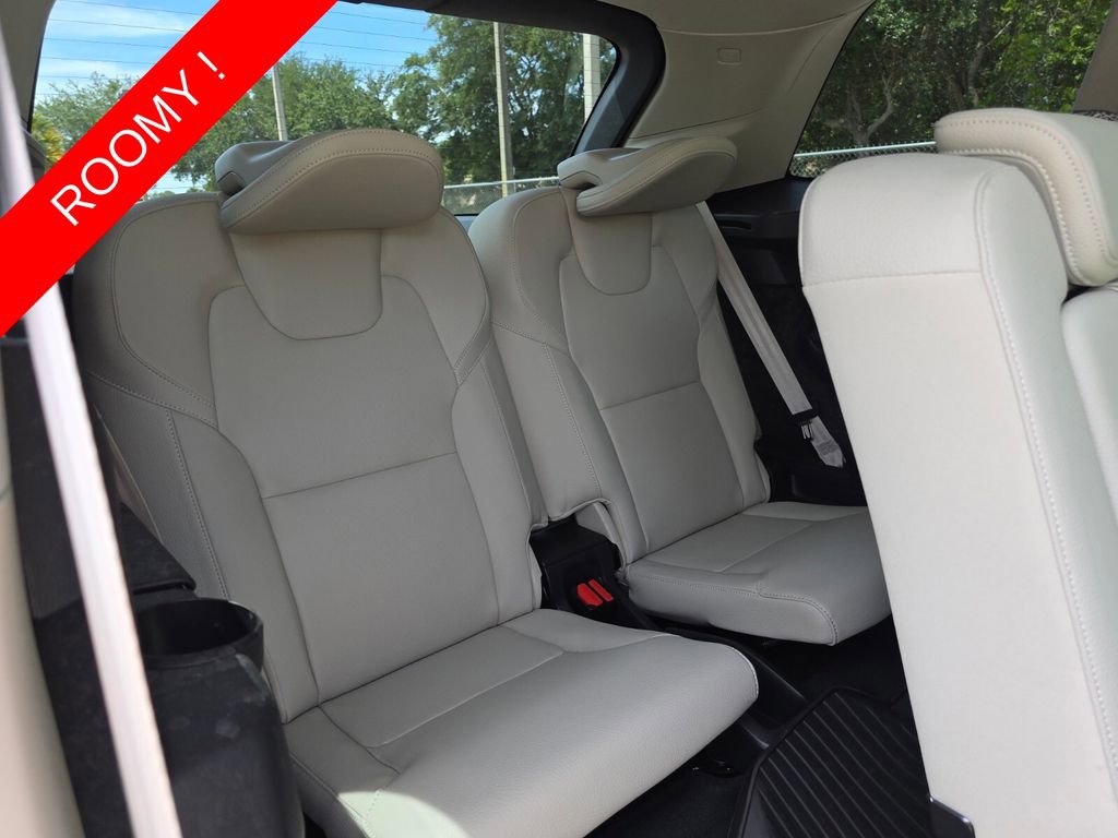 Used 2023 Volvo XC90 B6 Core w/ Protection Package Premier AWD/4WD image 19