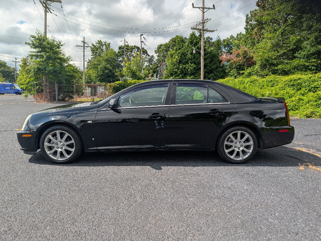 Used 2007 Cadillac STS w/ Wood Trim Package RWD image 9