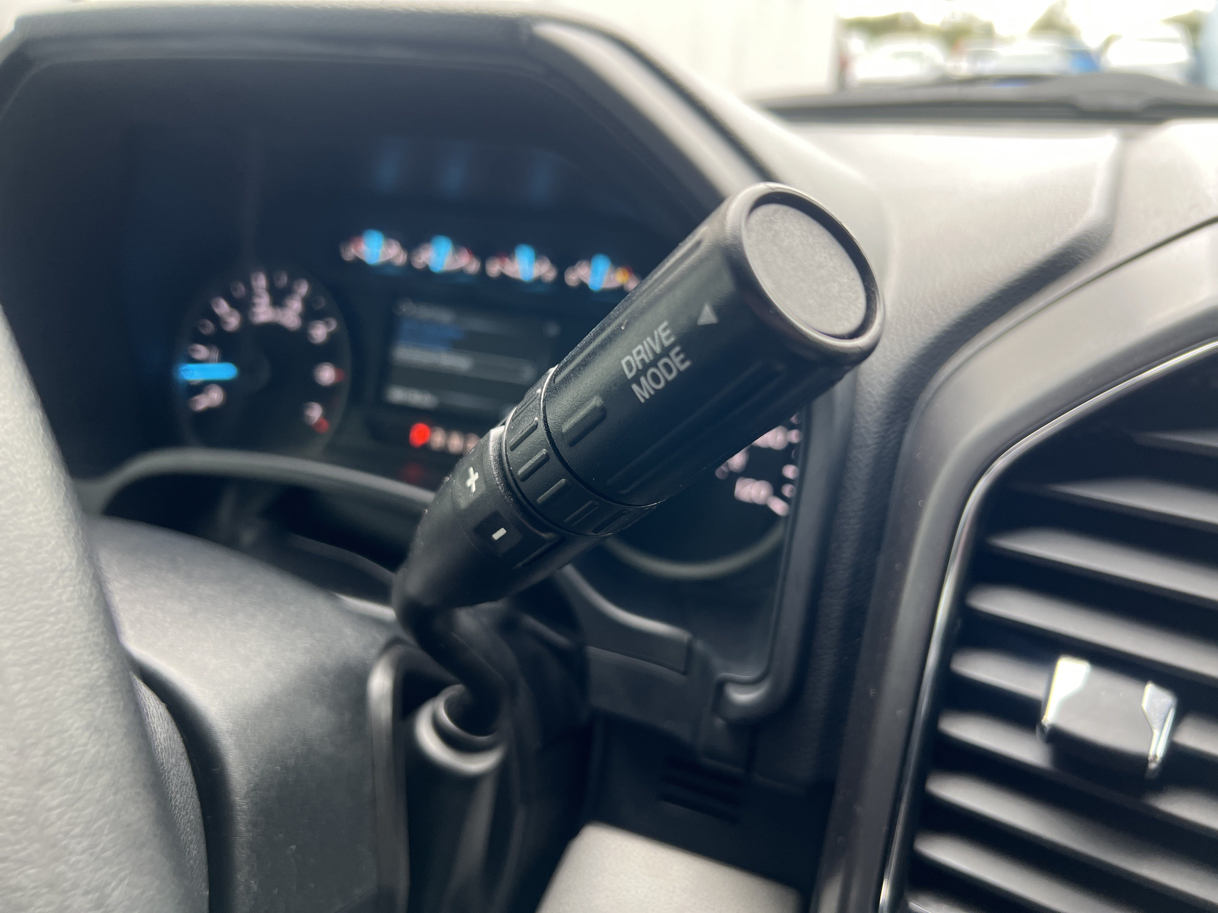 Used 2019 Ford F150 XLT w/ Trailer Tow Package AWD/4WD image 29
