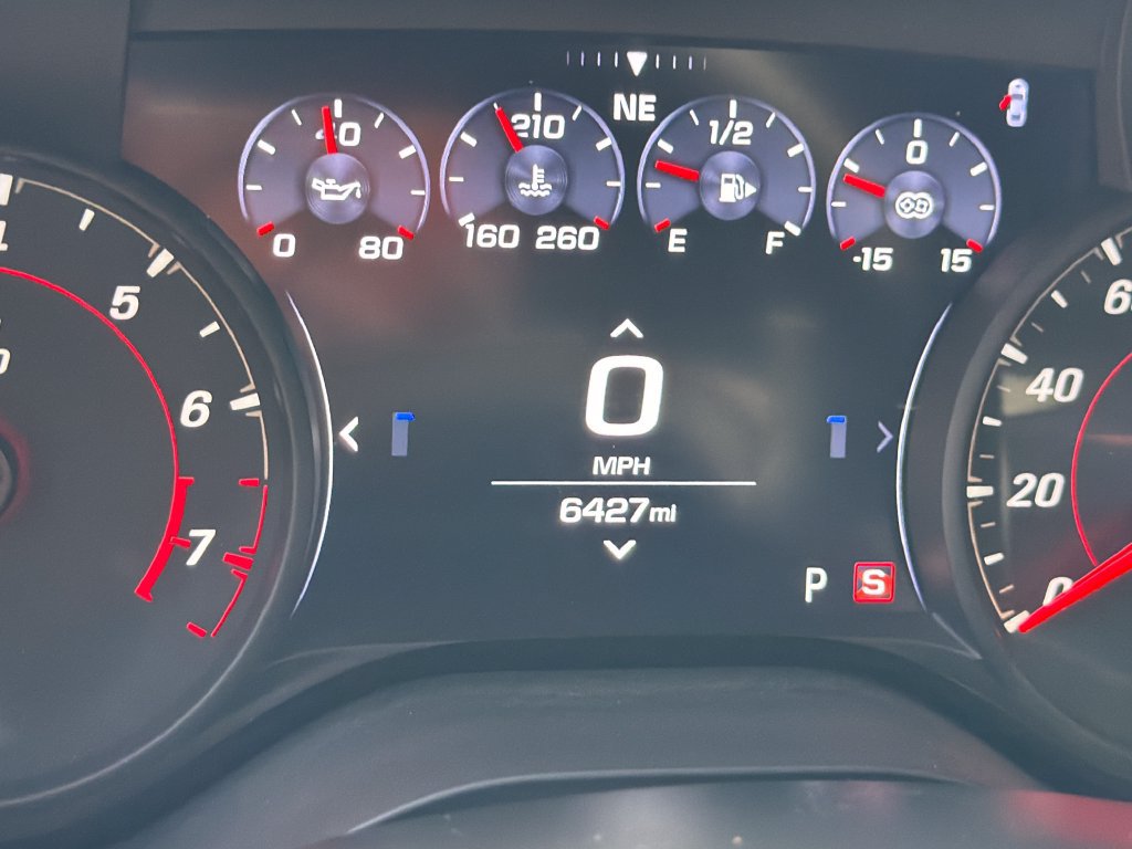 Used 2022 Chevrolet Camaro ZL1 RWD image 25