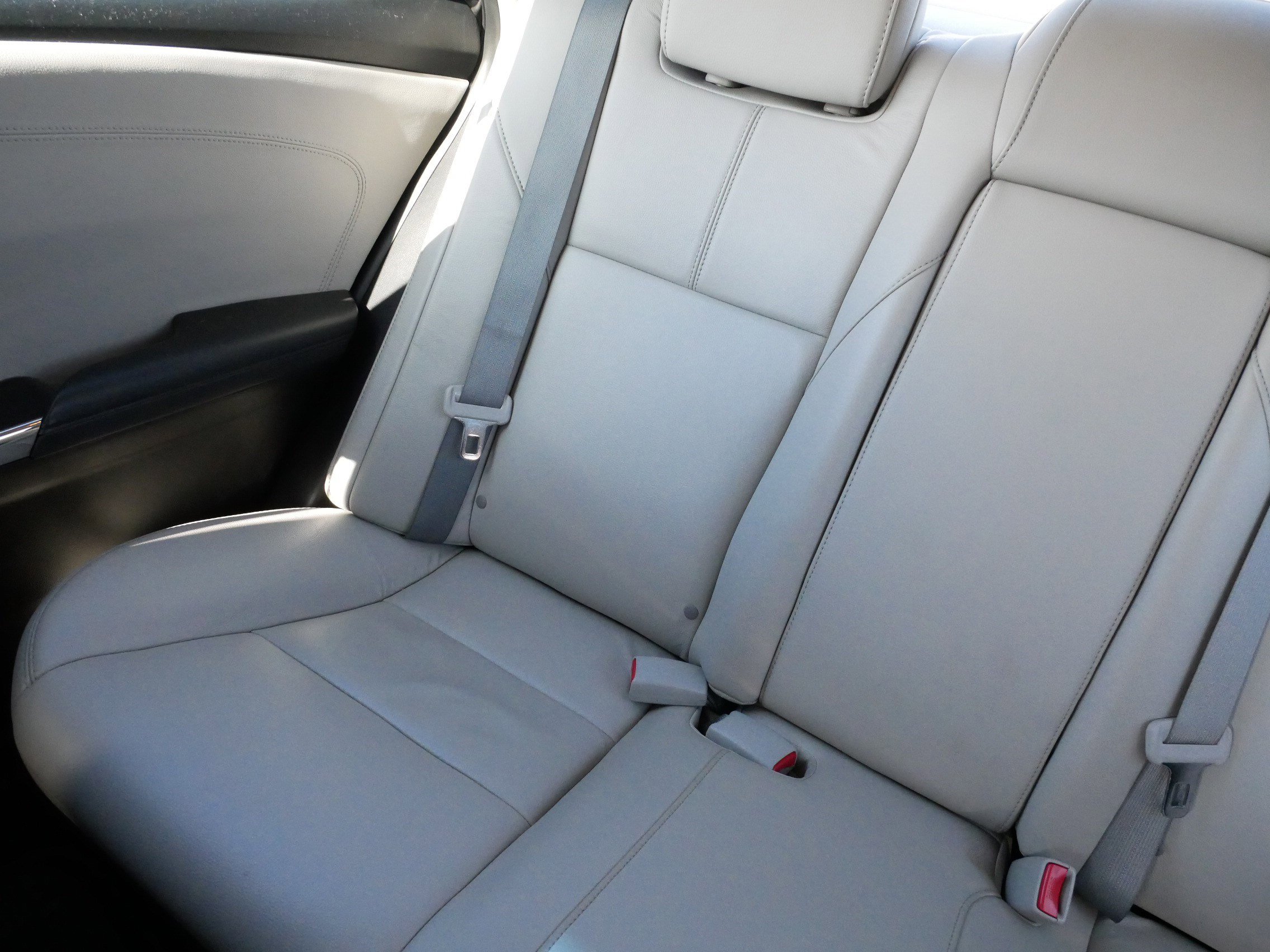 Used 2016 Toyota Avalon XLE Plus image 12