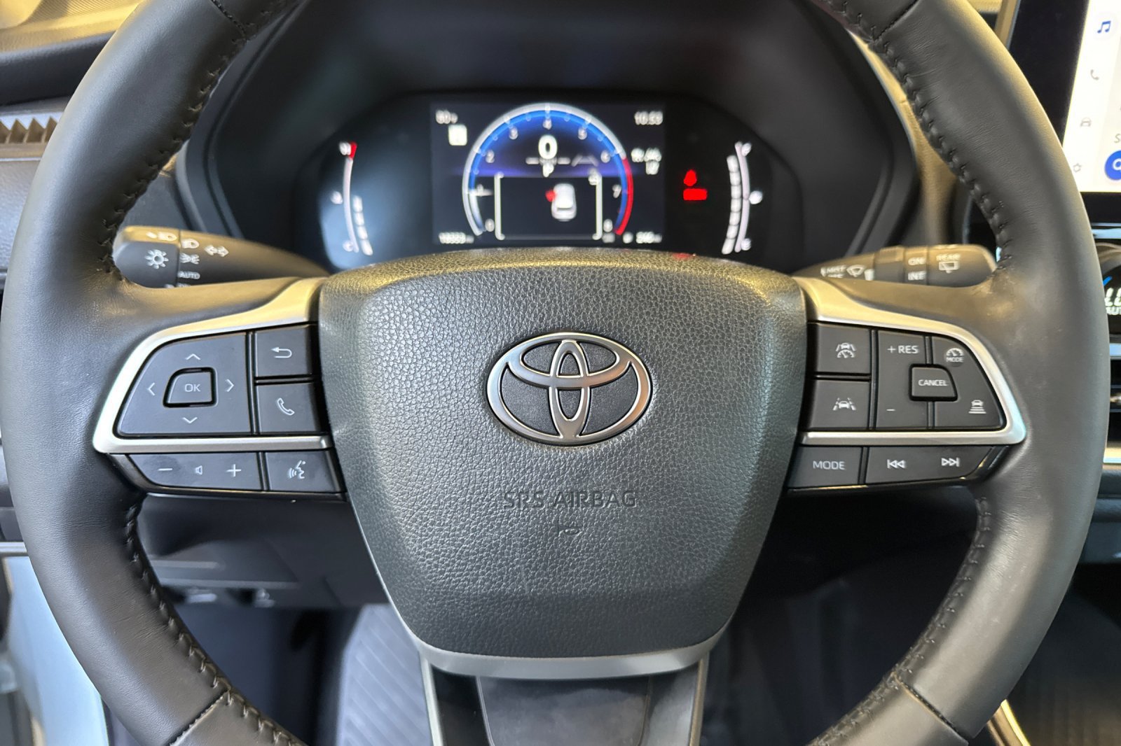 Certified 2024 Toyota Grand Highlander FWD image 31