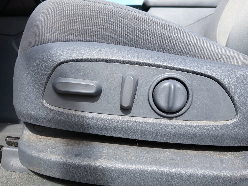 Used 2020 Chevrolet Blazer LT image 9