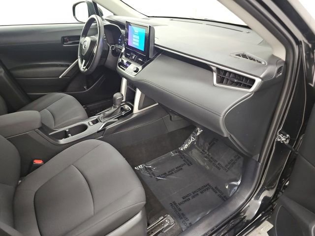 Certified 2023 Toyota Corolla Cross LE image 37