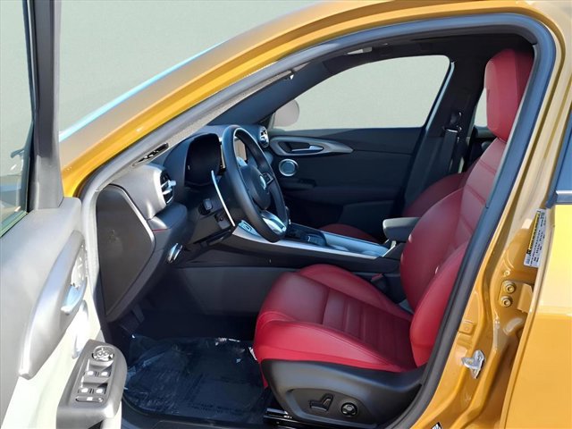 New 2024 Dodge Hornet R/T Plus w/ Tech Pack Plus w/o Parking image 9