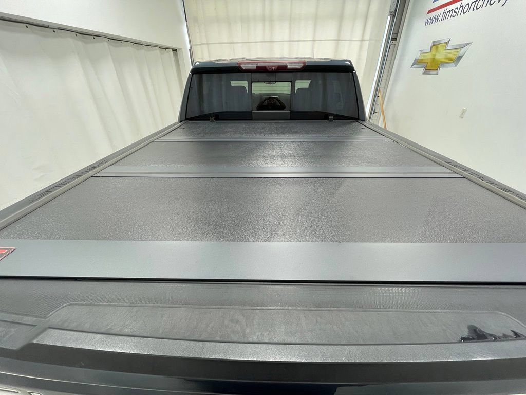 Used 2020 Chevrolet Silverado 1500 LTZ w/ LTZ Premium Package AWD/4WD image 6