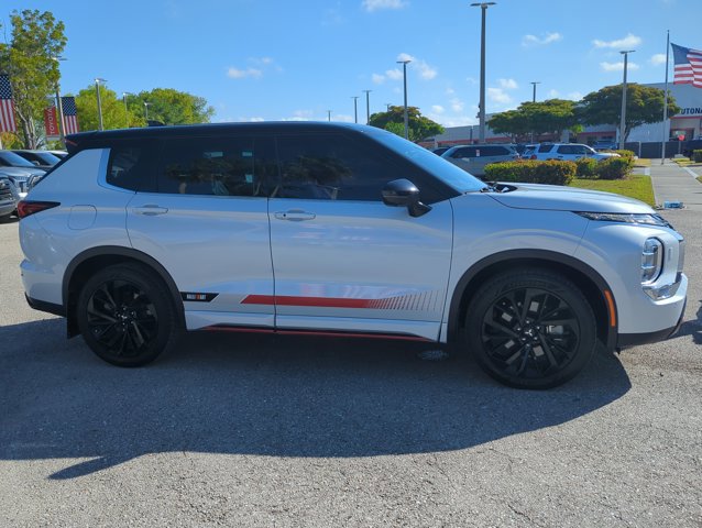 Used 2023 Mitsubishi Outlander Ralliart AWD/4WD image 5