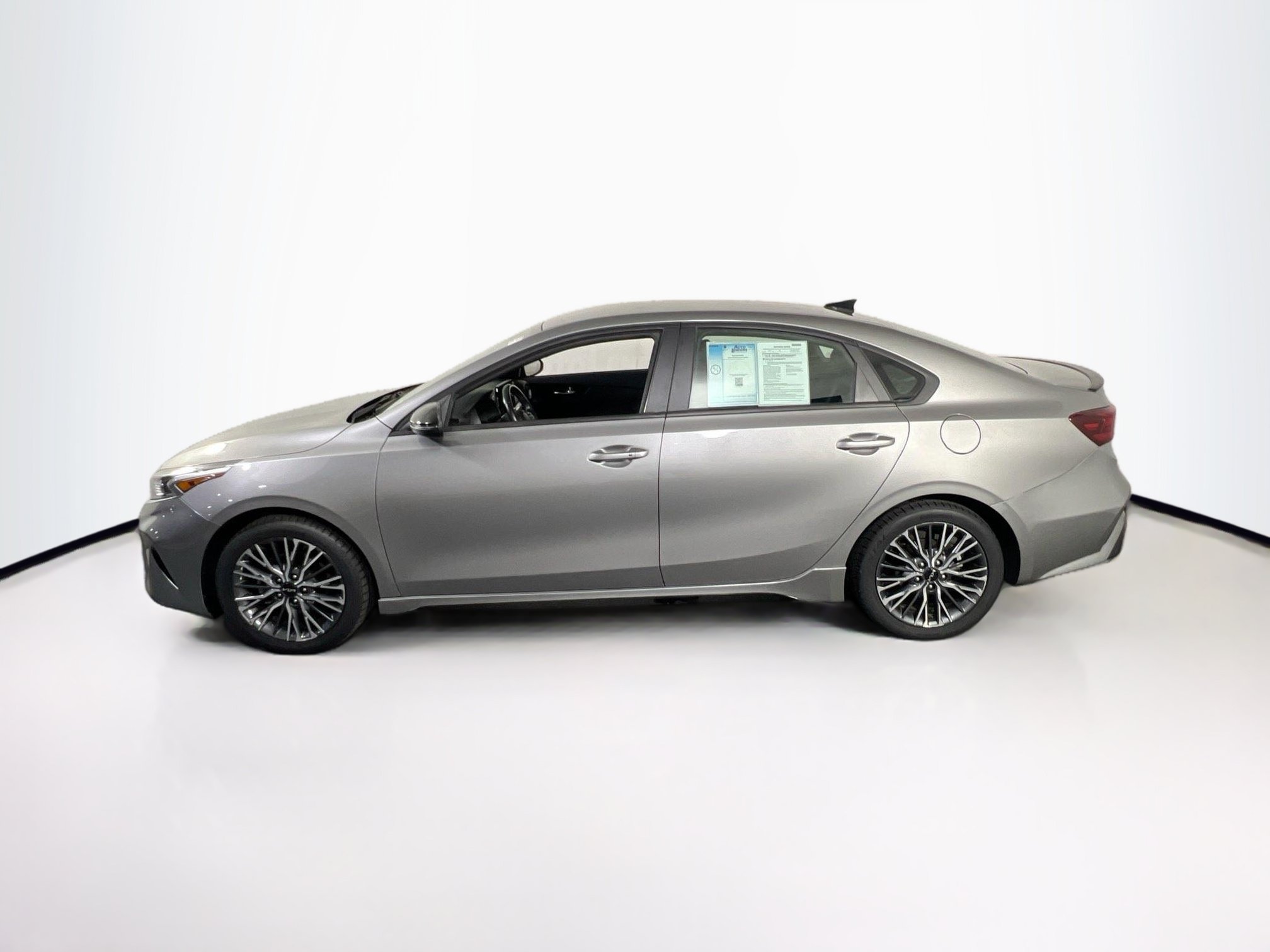 Used 2023 Kia Forte GT-Line FWD image 8