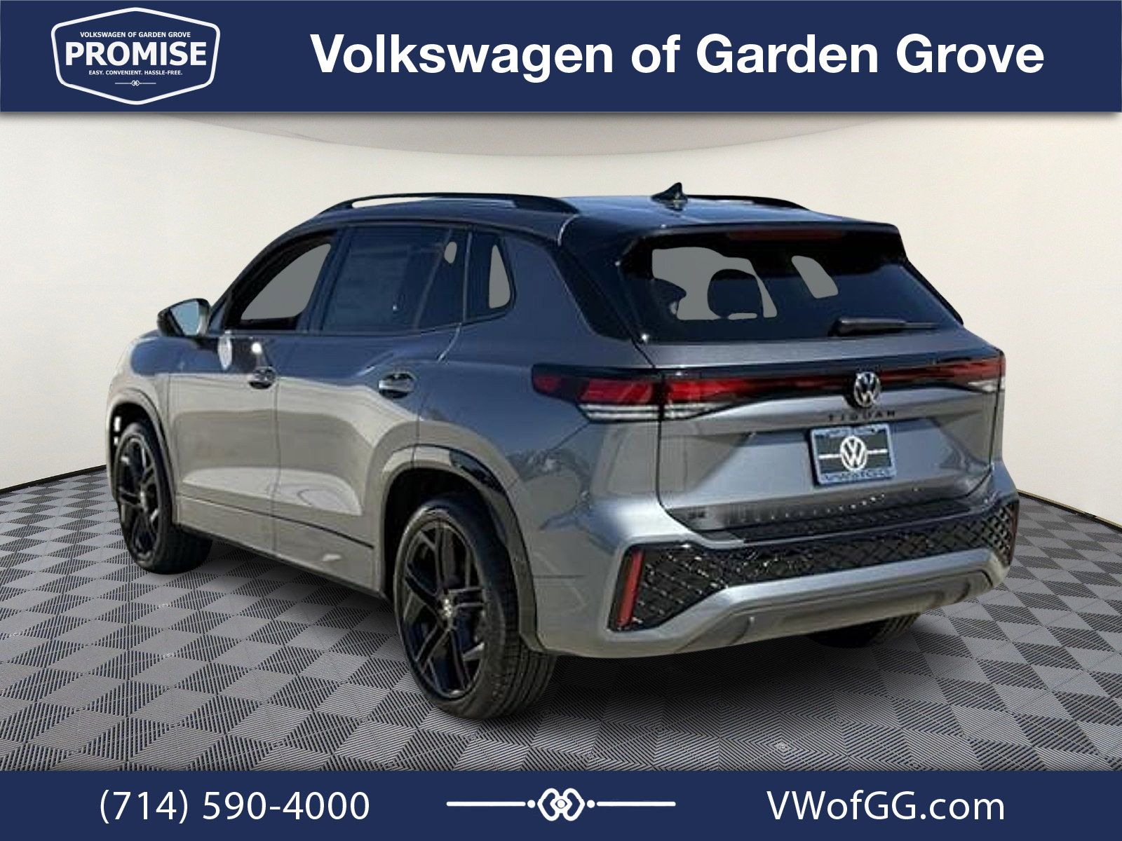 New 2026 Volkswagen Tiguan SE R-Line FWD image 5