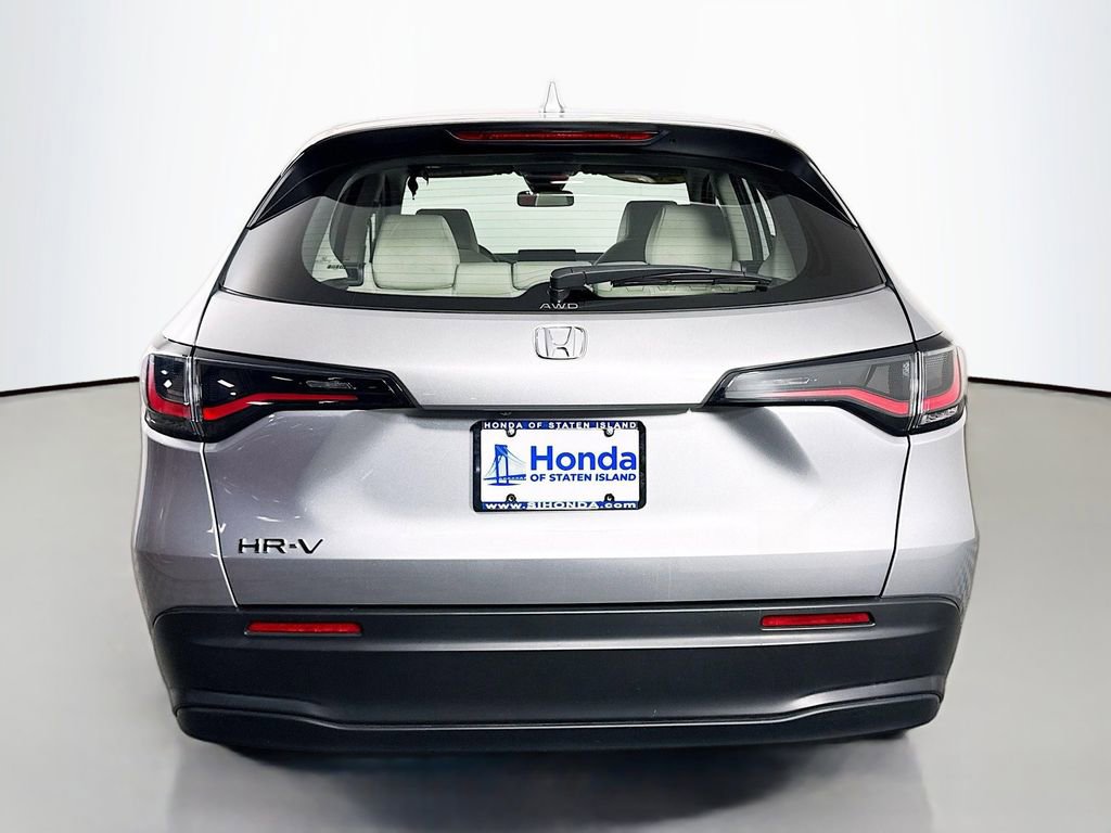 Certified 2024 Honda HR-V LX image 6