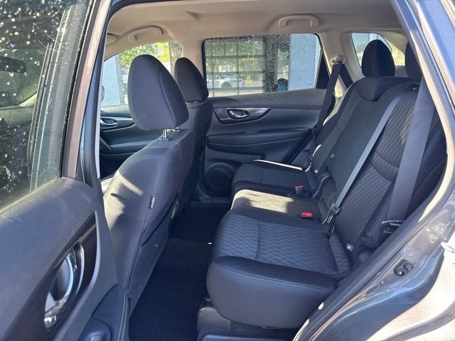 Used 2018 Nissan Rogue SV AWD/4WD image 19