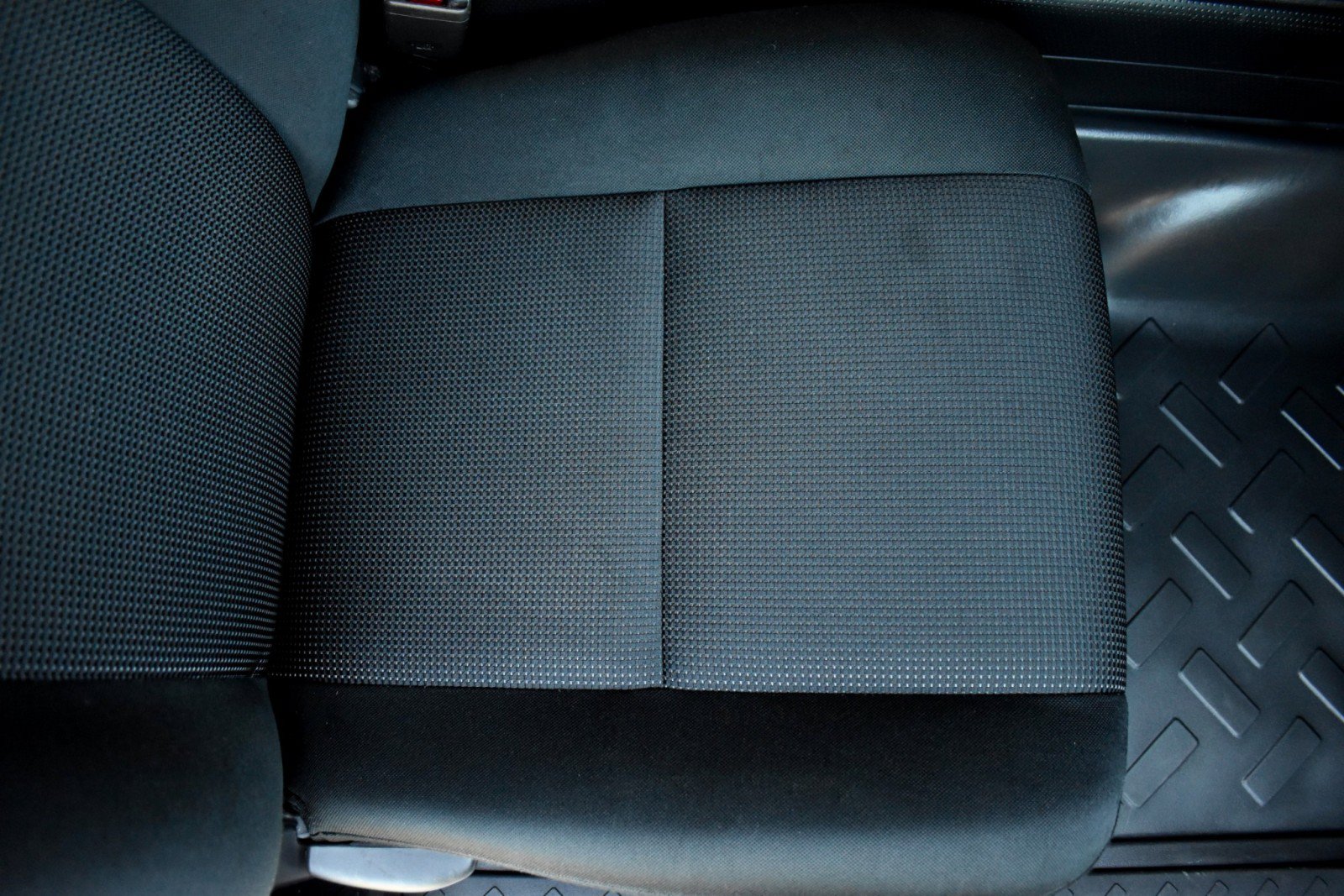Used 2014 Toyota FJ Cruiser 4WD w/ Convenience Package image 40