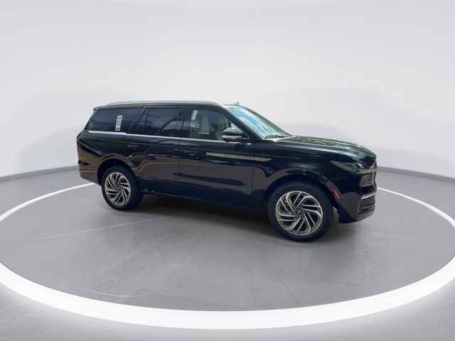 New 2026 Lincoln Navigator Reserve AWD/4WD image 9