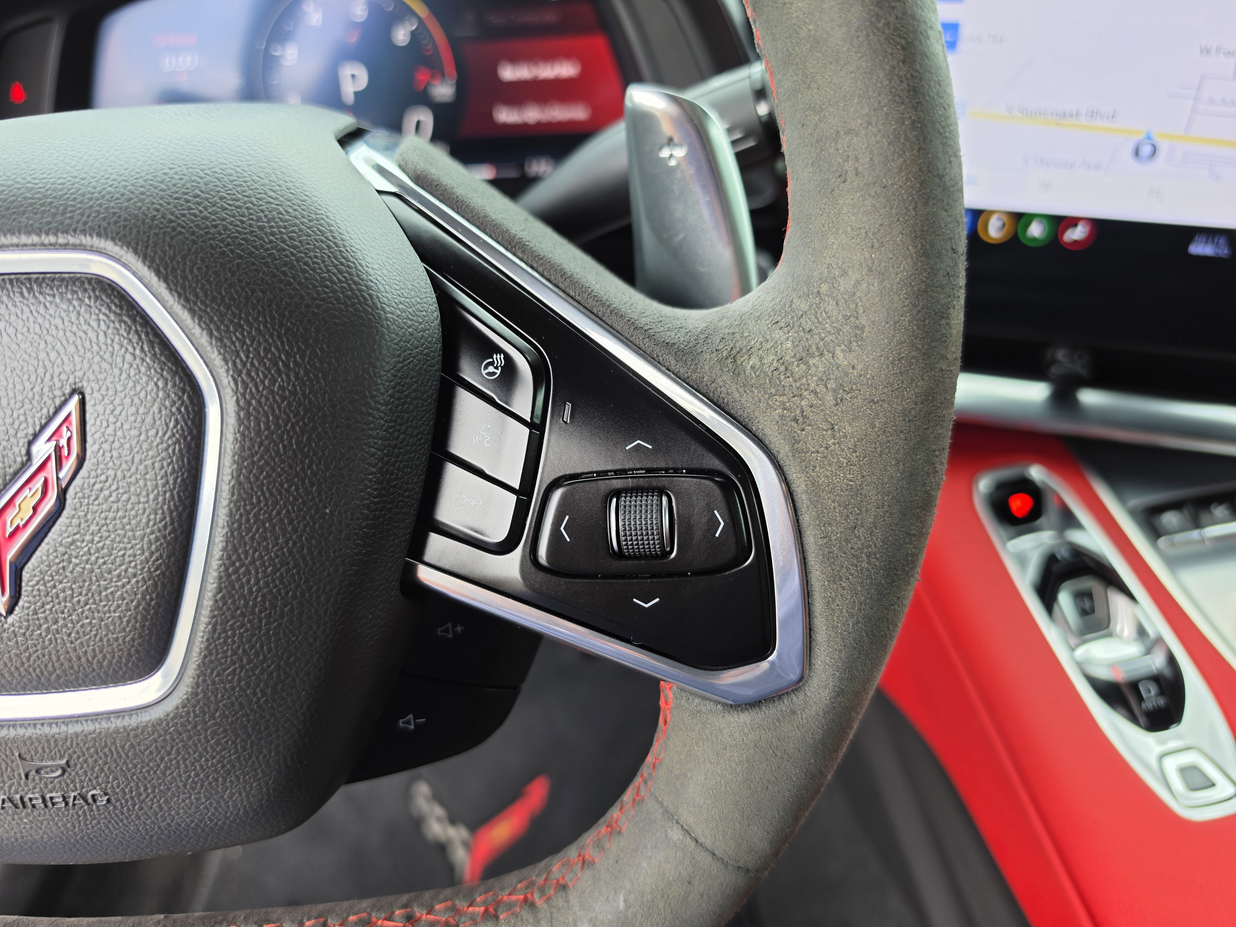 Used 2020 Chevrolet Corvette Stingray Preferred Cpe w/ 2LT Preferred Equipment Group RWD image 32