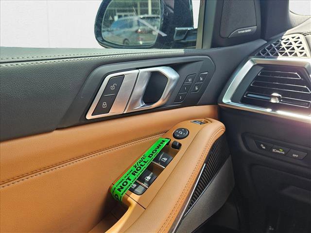 New 2026 BMW X5 M60i w/ Executive Package image 19