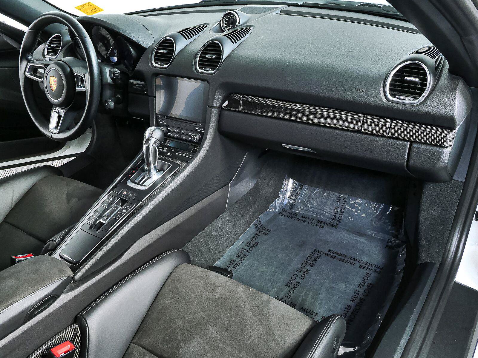 Used 2021 Porsche 718 Boxster Spyder RWD image 32