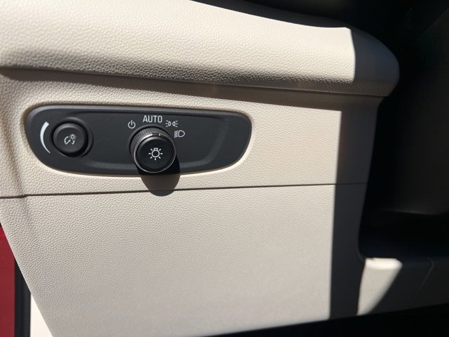 Used 2023 Buick Envision Preferred image 18