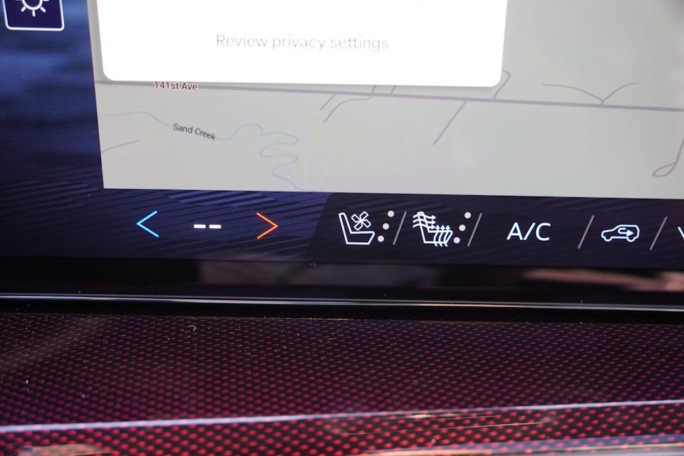 New 2026 Chevrolet Traverse RS image 17