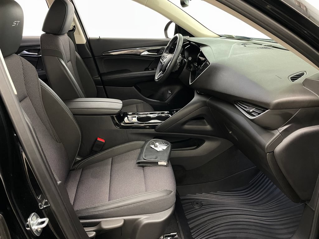 Certified 2023 Buick Envision Preferred w/ Sport Touring Package AWD/4WD image 32