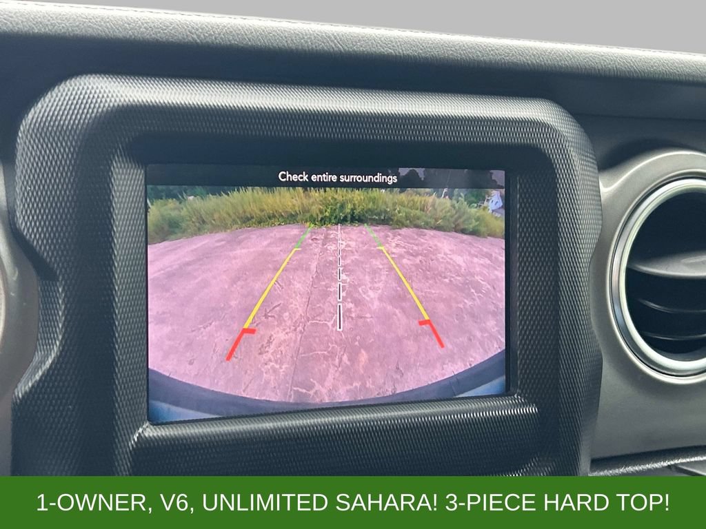 Used 2018 Jeep Wrangler Unlimited Sahara AWD/4WD image 30