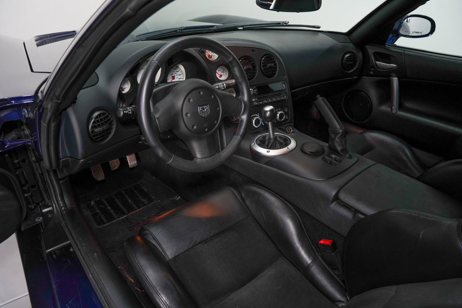 Used 2008 Dodge Viper SRT-10 image 38