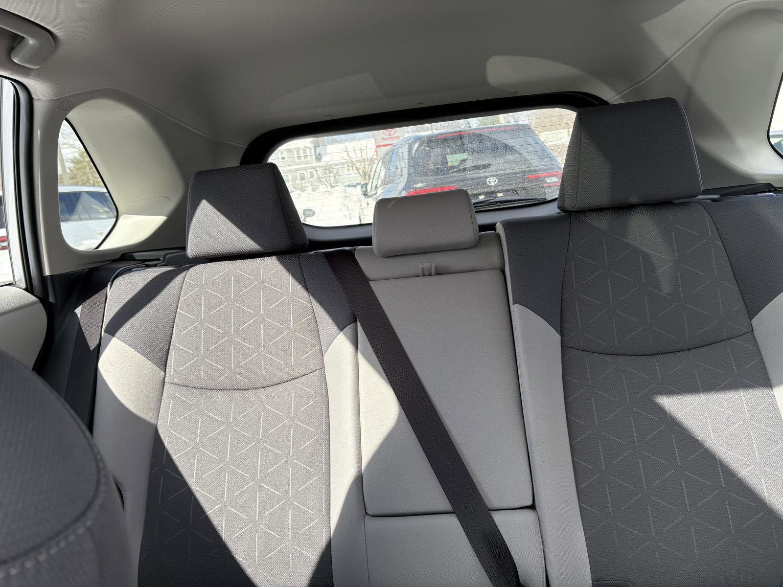 Used 2025 Toyota RAV4 XLE w/ Convenience Package image 22