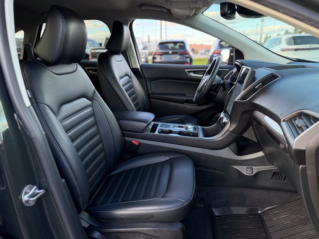 Certified 2024 Ford Edge SEL w/ Convenience Package AWD/4WD image 13