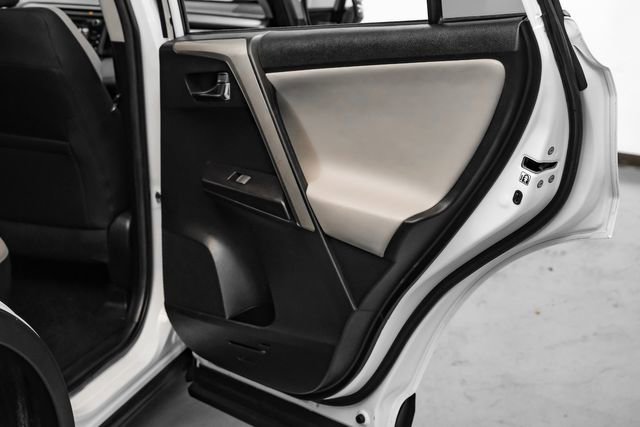 Used 2018 Toyota RAV4 XLE w/ Plus Extra Value Package image 43