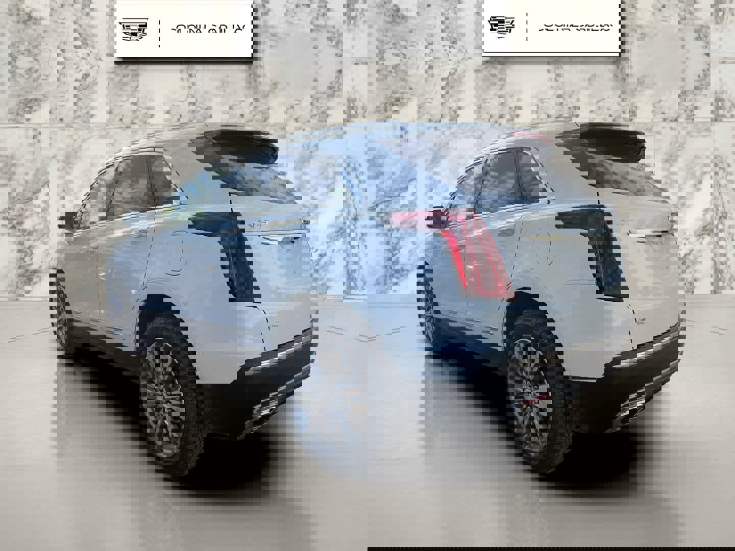 Used 2025 Cadillac XT5 Premium Luxury image 7