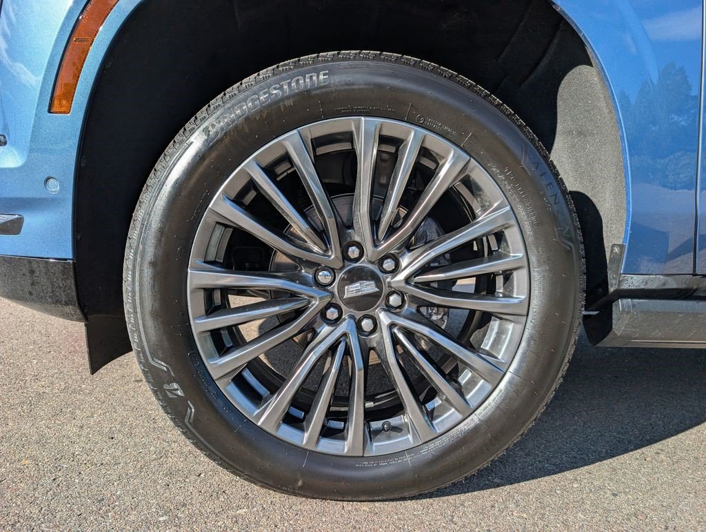 Certified 2025 Cadillac Escalade ESV Sport Platinum AWD/4WD image 9