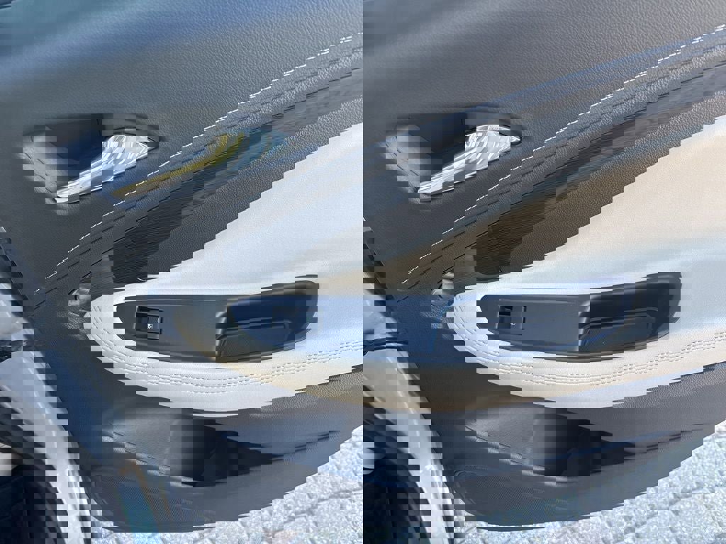 Used 2017 Buick Envision Preferred image 42