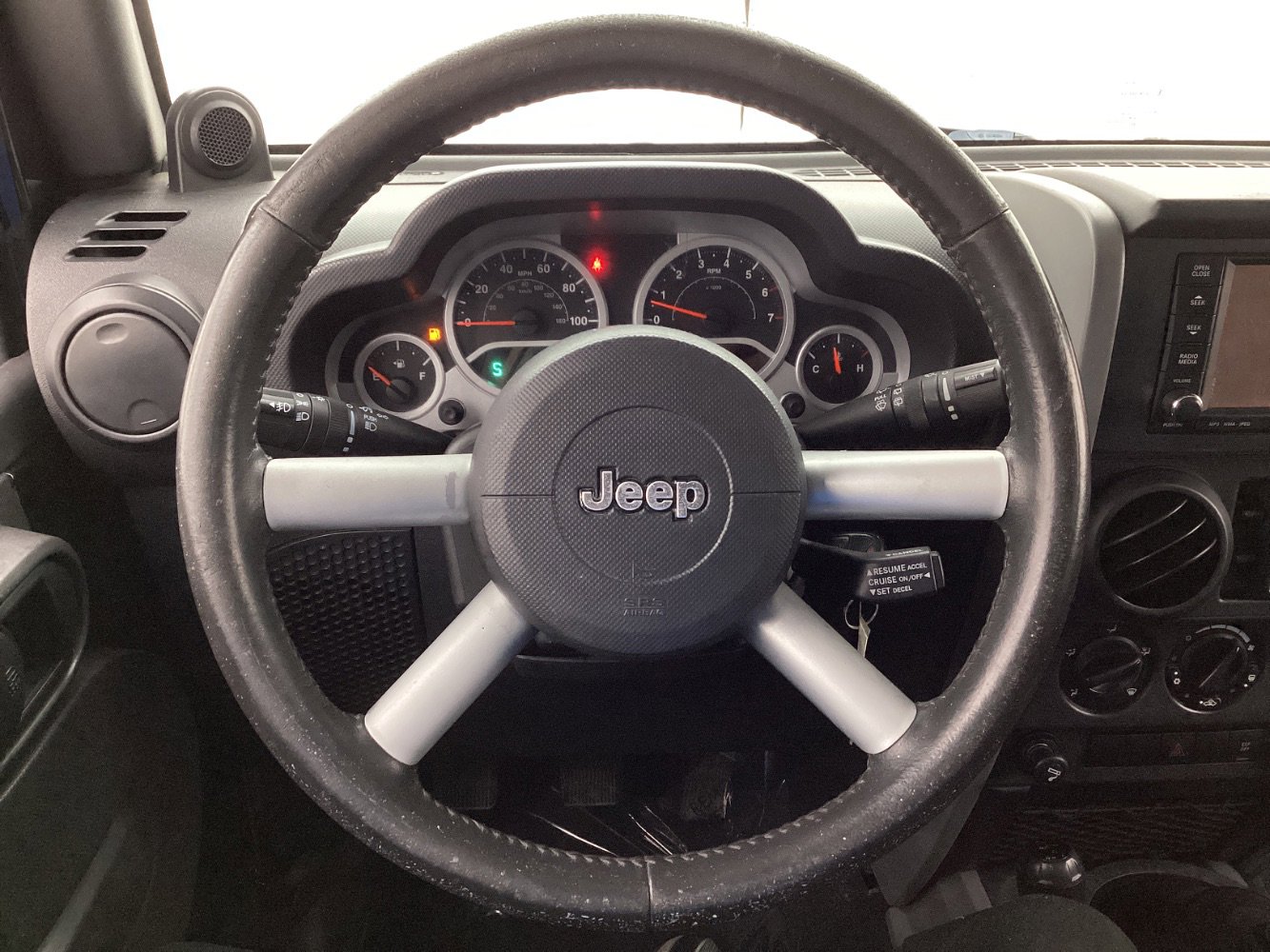 Used 2009 Jeep Wrangler Unlimited Sahara w/ Dual Top Group image 31