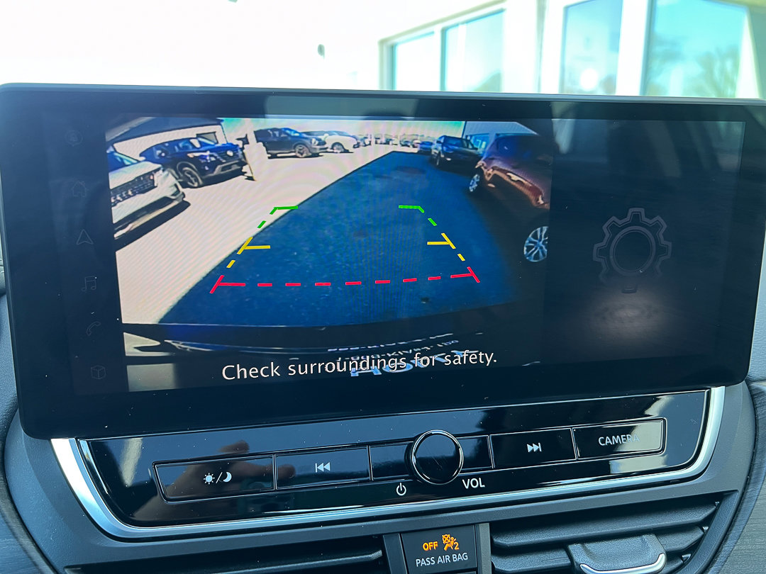 Used 2024 Nissan Altima 2.5 SV w/ SV Premium Package image 19