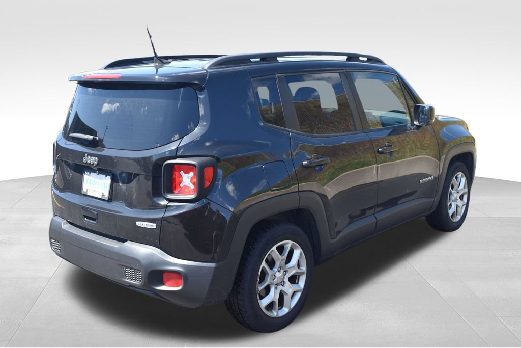 Used 2018 Jeep Renegade Latitude FWD image 9