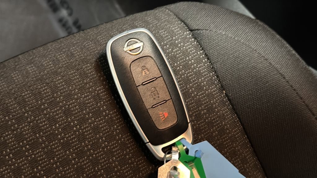 Used 2025 Nissan Kicks S image 12