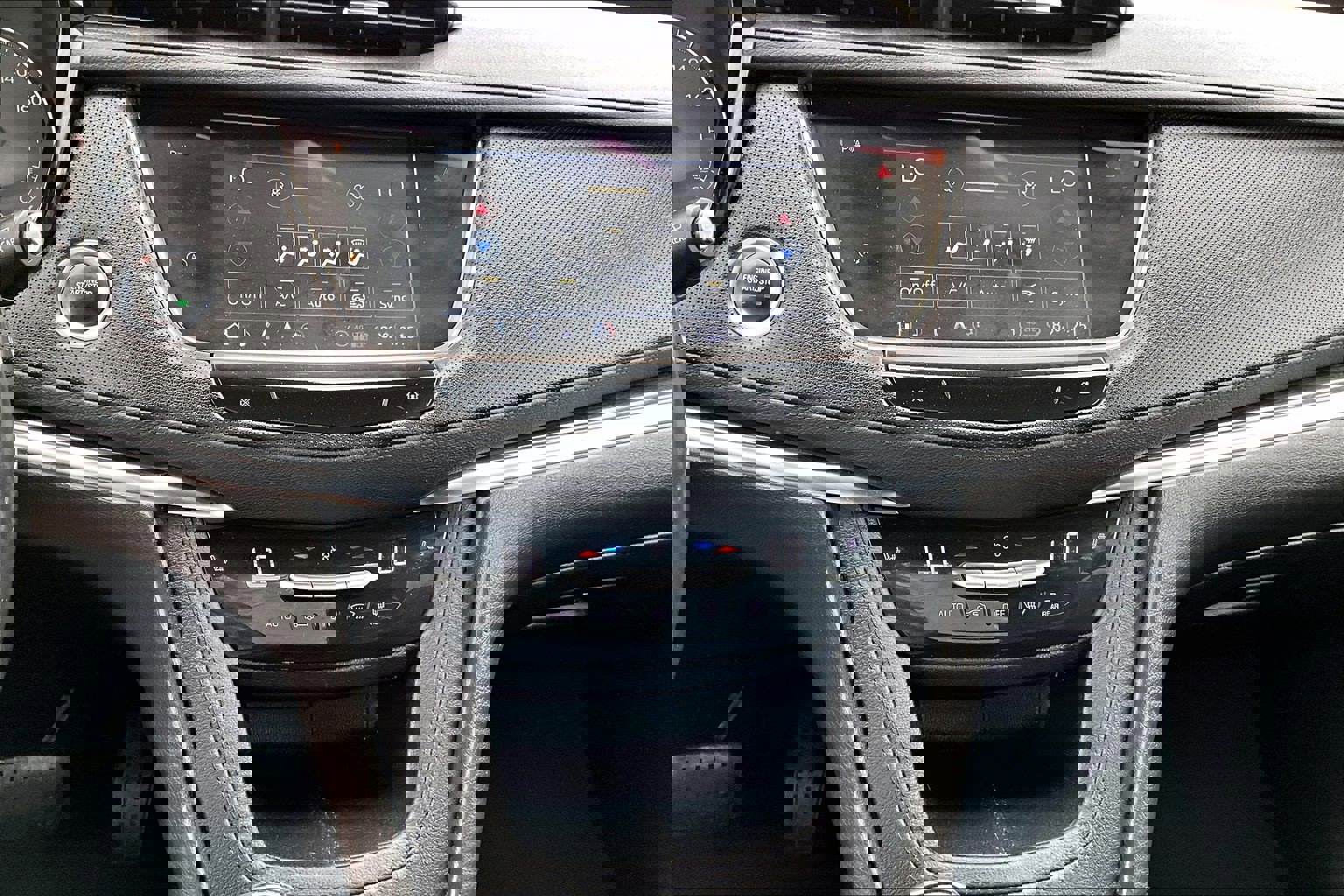 Used 2023 Cadillac XT5 Premium Luxury image 15