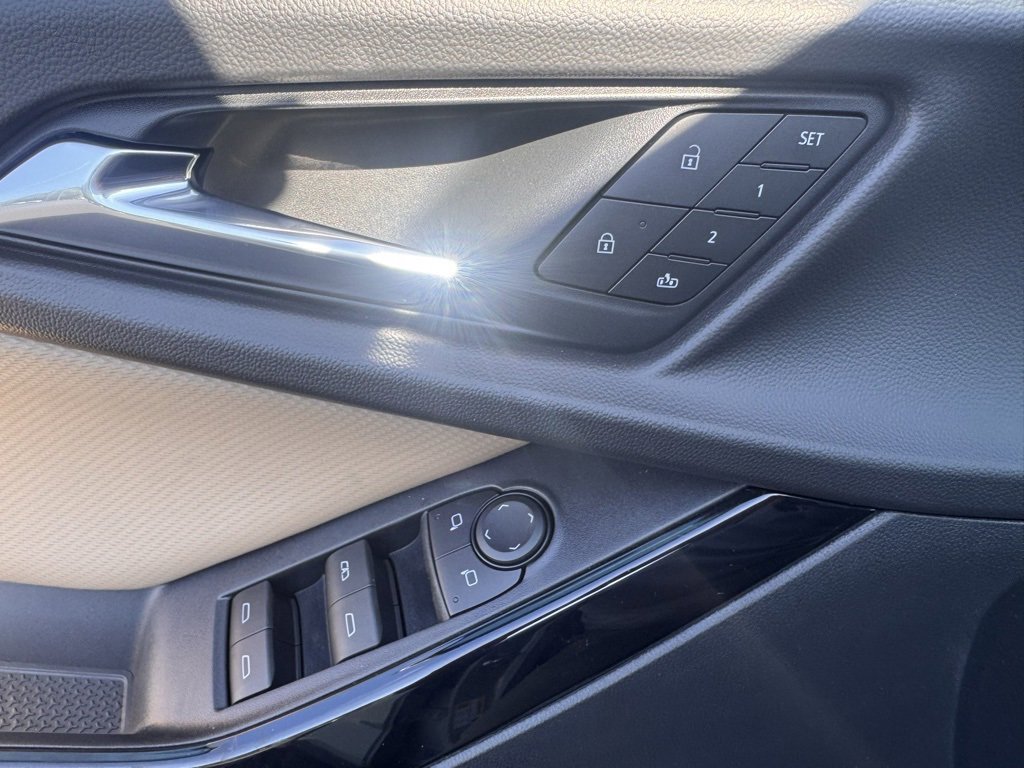 New 2026 Chevrolet Equinox ACTIV w/ Convenience Package III image 10