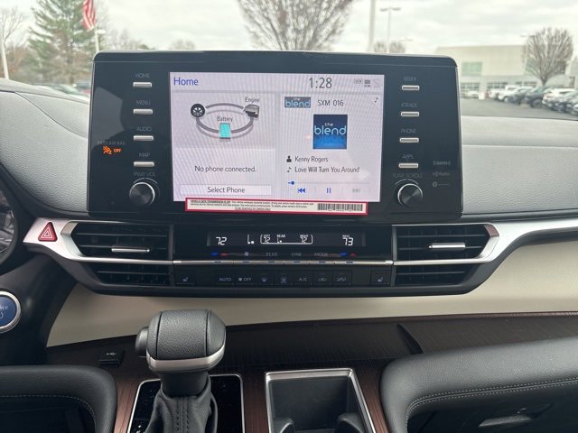 Used 2024 Toyota Sienna XLE image 10