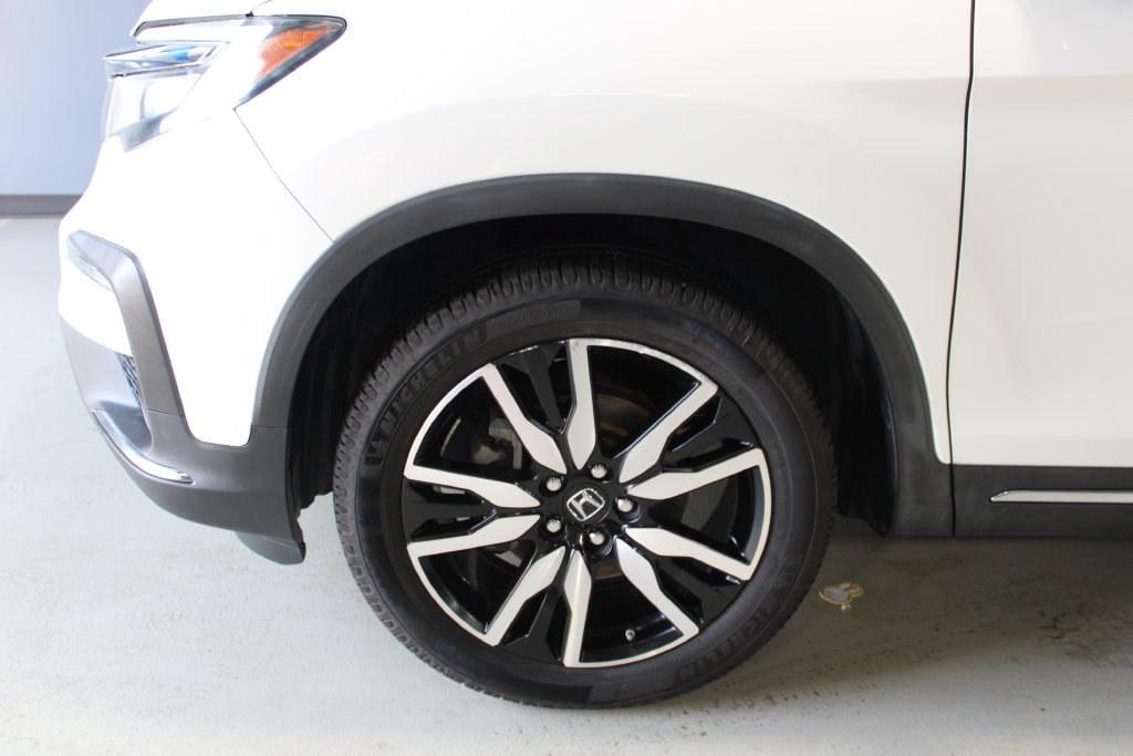 Used 2019 Honda Pilot Touring image 4