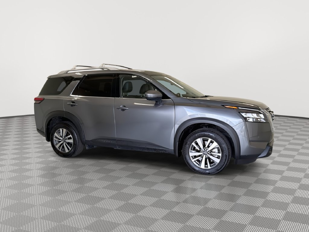 Certified 2025 Nissan Pathfinder SL AWD/4WD image 14