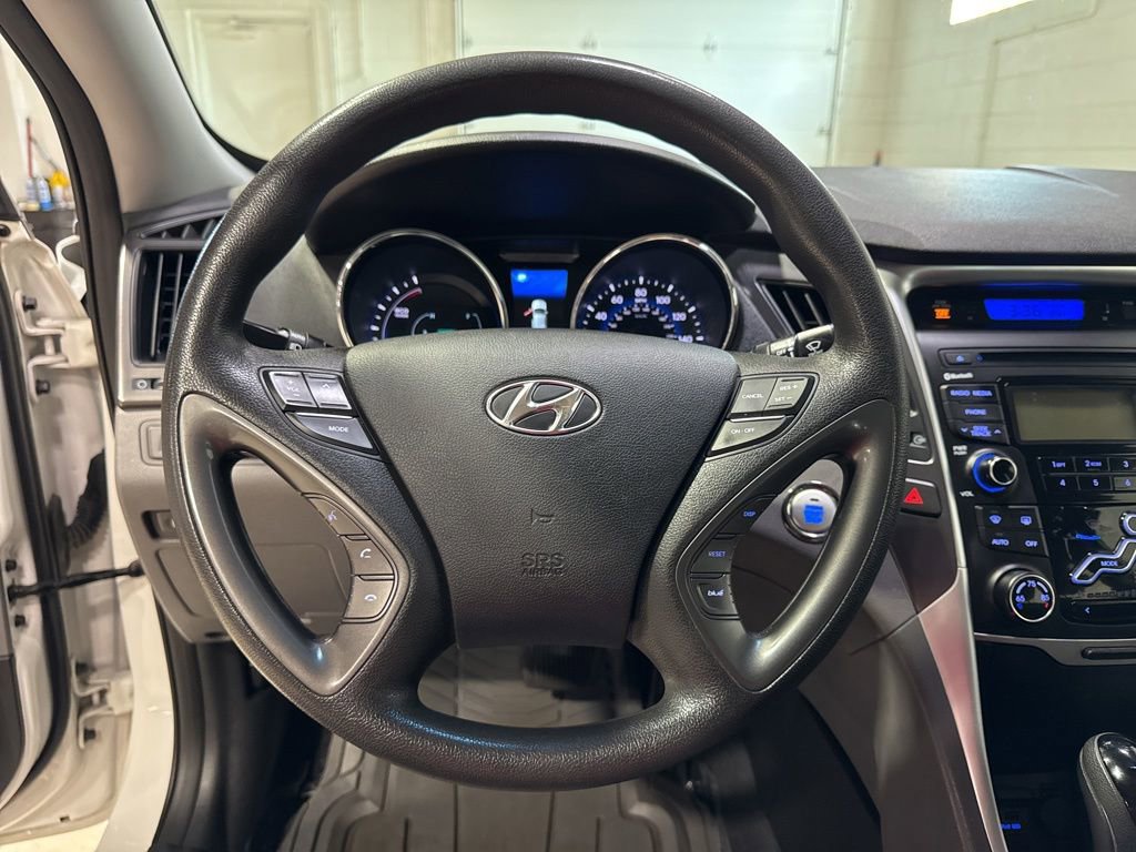 Used 2013 Hyundai Sonata Hybrid FWD image 10