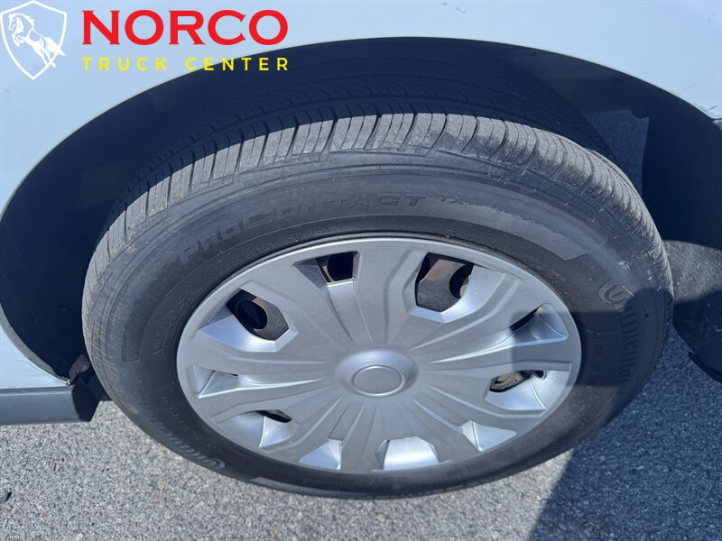 Used 2015 Ford Transit Connect XL FWD image 15