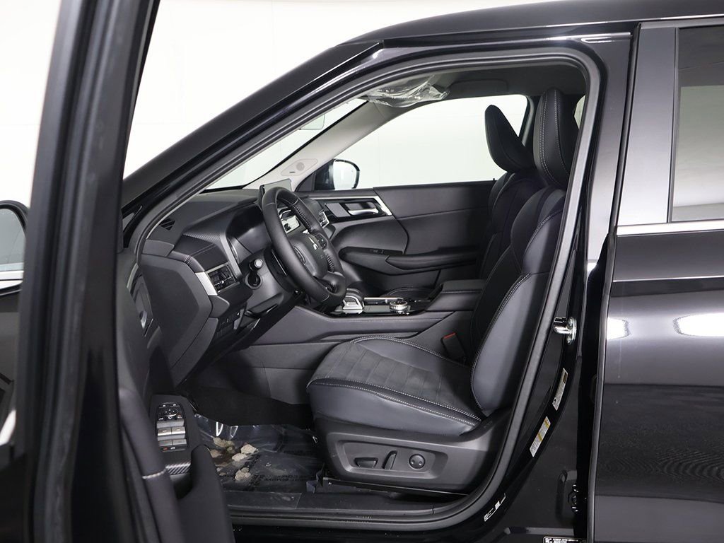 New 2026 Mitsubishi Outlander SE FWD image 28