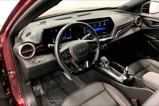 Used 2024 Chevrolet Trax RS w/ Sunroof Package image 16