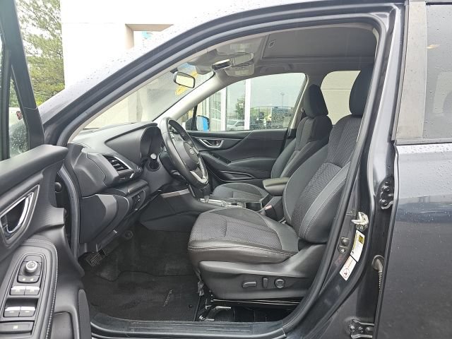 Used 2019 Subaru Forester Premium AWD/4WD image 9